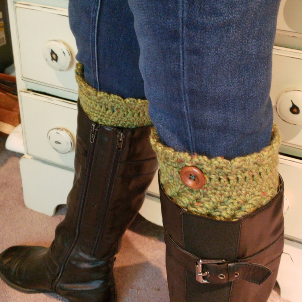 Handmade boot cuff will fit 13 1/2 to 15 1/2